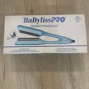 BaBylissPRO Nano Titanium Blue Ionic Deep Waver